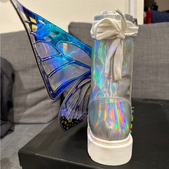 Dolls kill Club exx holographic butterfly boots - Picture 6 of 11